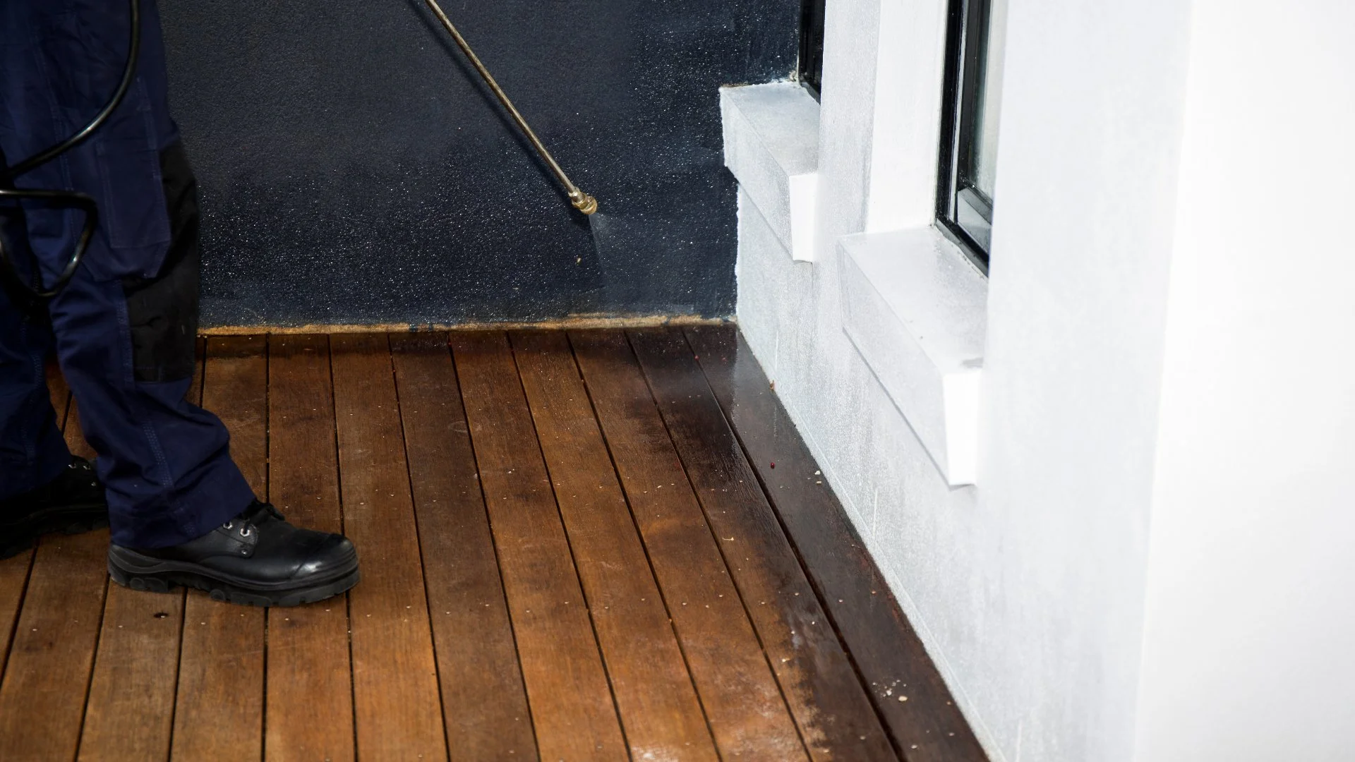 Don’t Try to Apply Perimeter Pest Control Treatments Yourself - Hire Pros